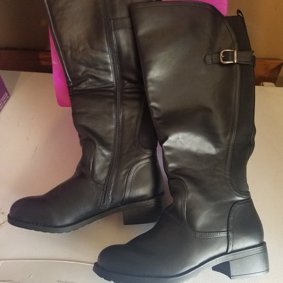 Black Leather Boots - Picture 1 of 2